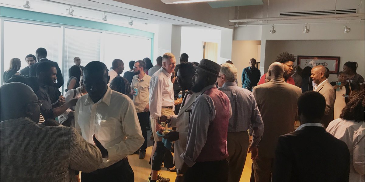 aaronksaunders's tweet photo. Last nite @MDTEDCO seed investment fund gathering seeing amazing #diverse #Entrepreneurs discussing their products @HarborCDC @MacConwell https://t.co/ihwTdGQwCJ