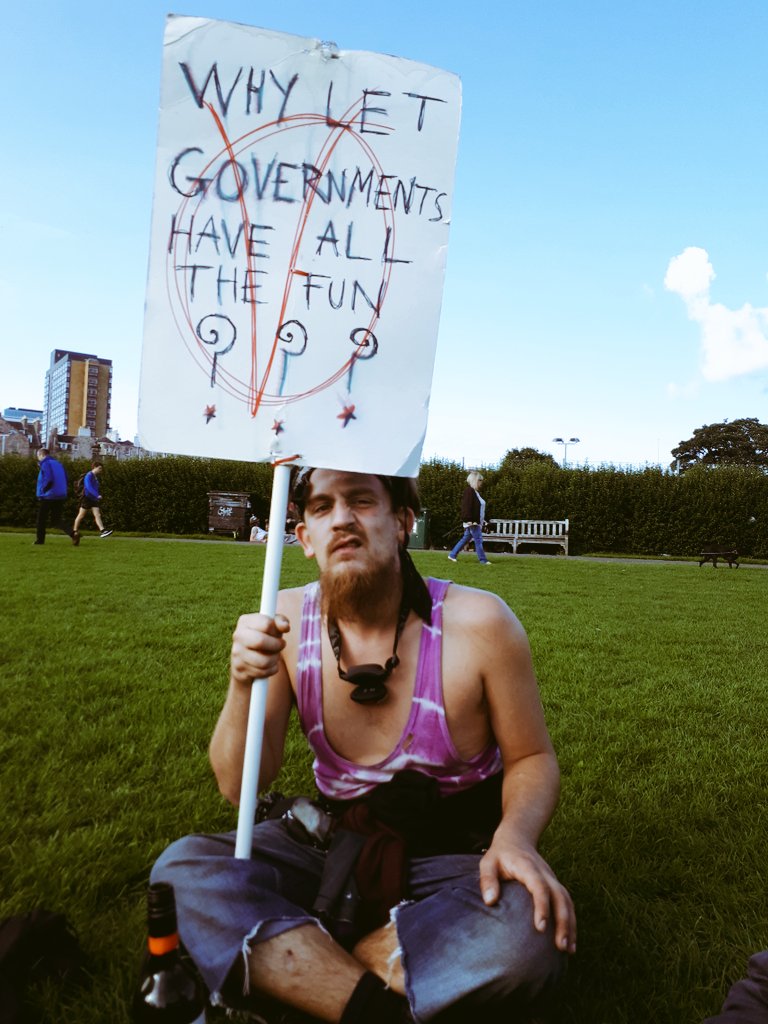 coco_maertens's tweet image. What a @edfringe! Best things I saw were about what happens to ppl when your state let's u down. #Flight #PollFunction #Cathy #FleshandBone