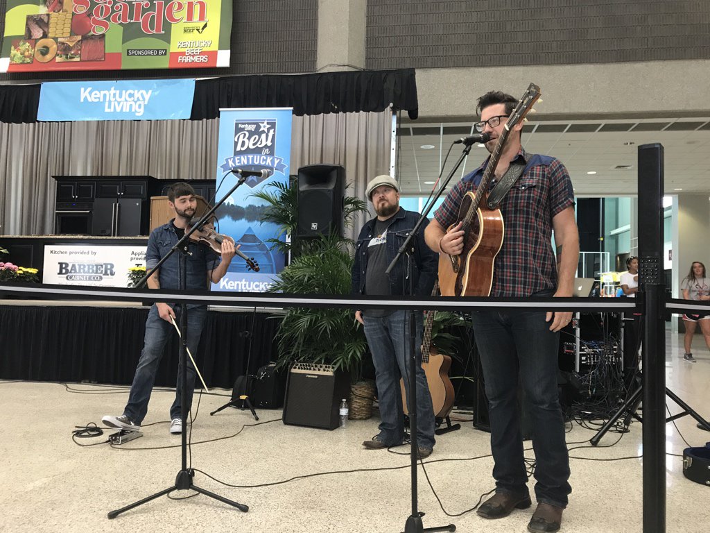 KentuckyLiving's tweet photo. @JerichoWoods — presenters, performers, and winners! #BestinKY https://t.co/gL19SK2Rni
