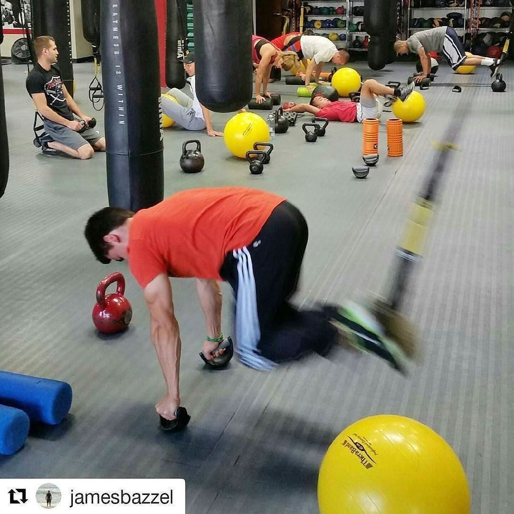 ThePushX3's tweet photo. #Repost by @jamesbazzel!・・・Yes @pushx3 #pushx3 used with the @trxtraining is awesome!!! @padian #bazzelstrength #u… https://t.co/yYaZl9WR3C https://t.co/7m3aaZkAzF