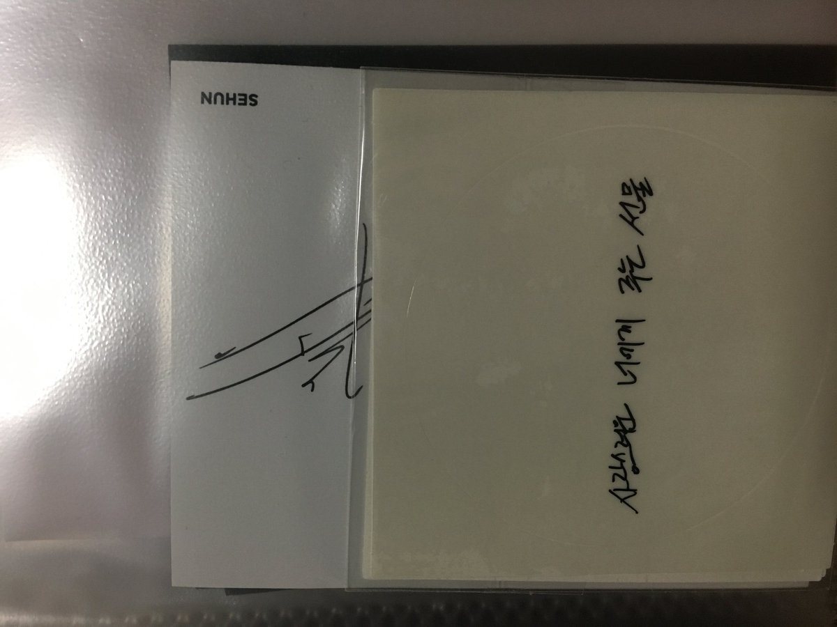 sehunee_ri's tweet photo. 세훈메세지스티커 세훈토레카 포켓엽서 양도합니다 제가 양도받았던가격은 1/ 4 / 2 비싸게 받았어요 ㅠㅠ 일단 원하시는가격도 뎀 주세요 https://t.co/ySbZzHcpbn