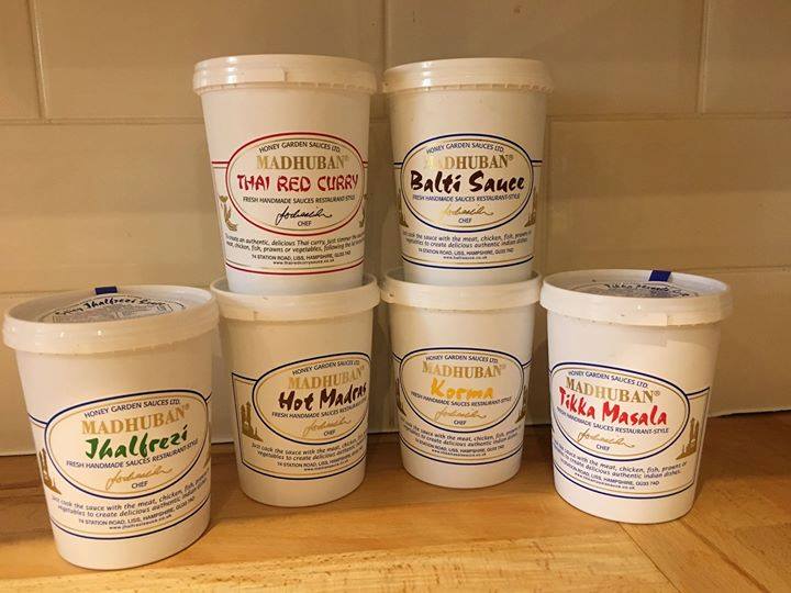 Buy a fresh sauce &amp; a tray of 3 chicken breasts for £6.50, perfect meal for 4. #curry #takeaway #food #chicken #Wolverhampton #butcher