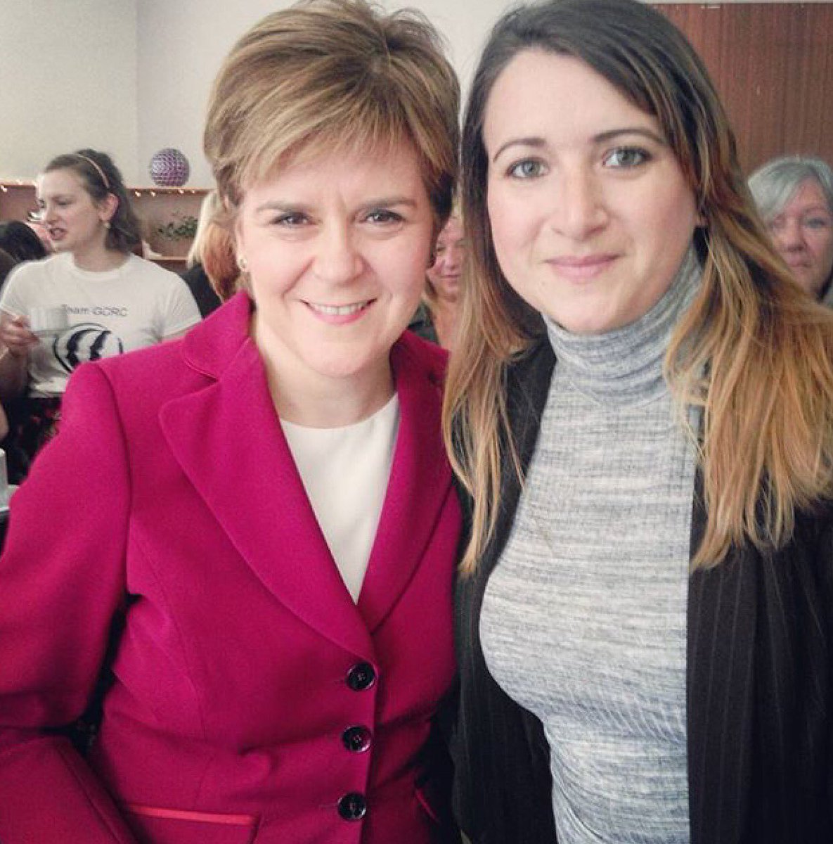 Couldn't resist the chance to ask for a photo with <a href="/NicolaSturgeon/">Nicola Sturgeon</a> hopefully have chance to meet properly soon 😊 #charity #socialchange