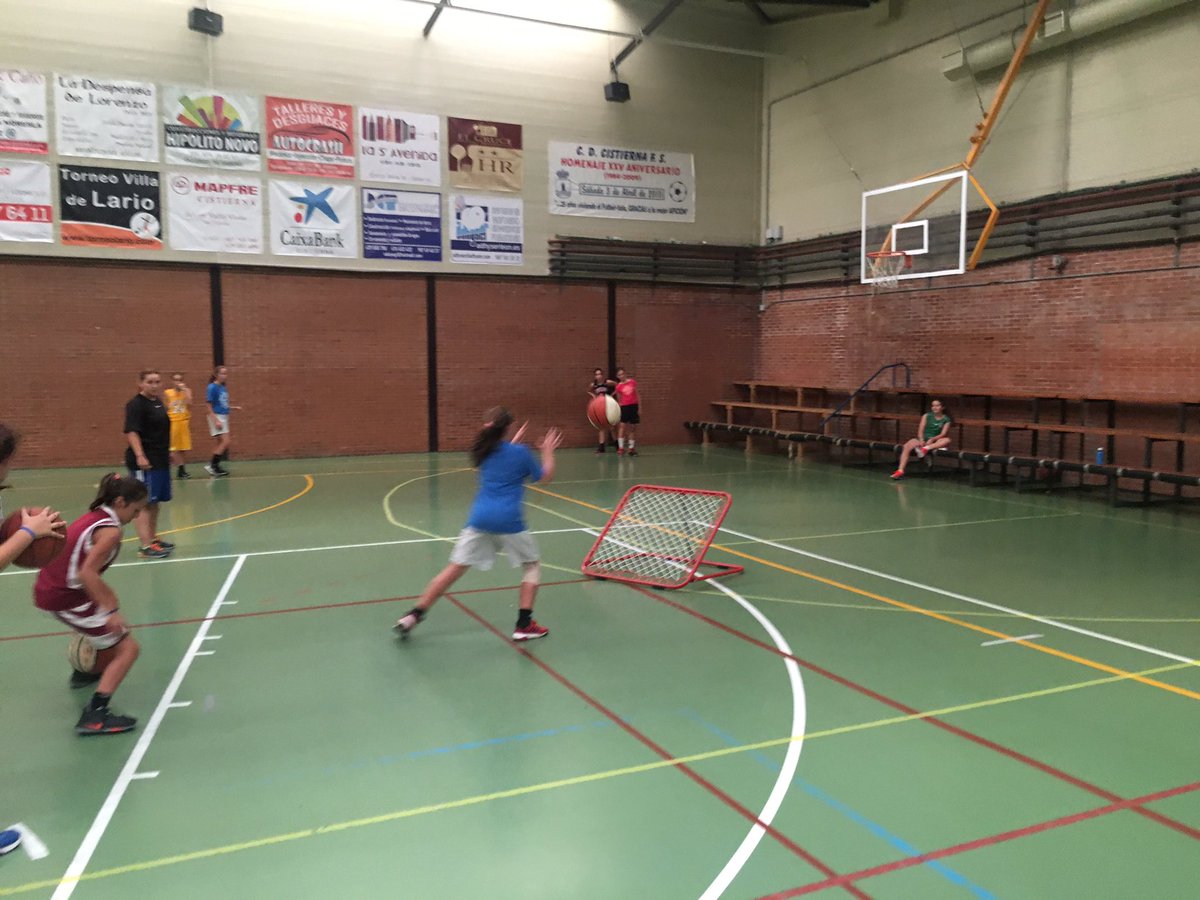 campuspicos's tweet photo. Entrenamientos Mini y 05 está tarde en @campuspicos https://t.co/YmHfvYpK8C