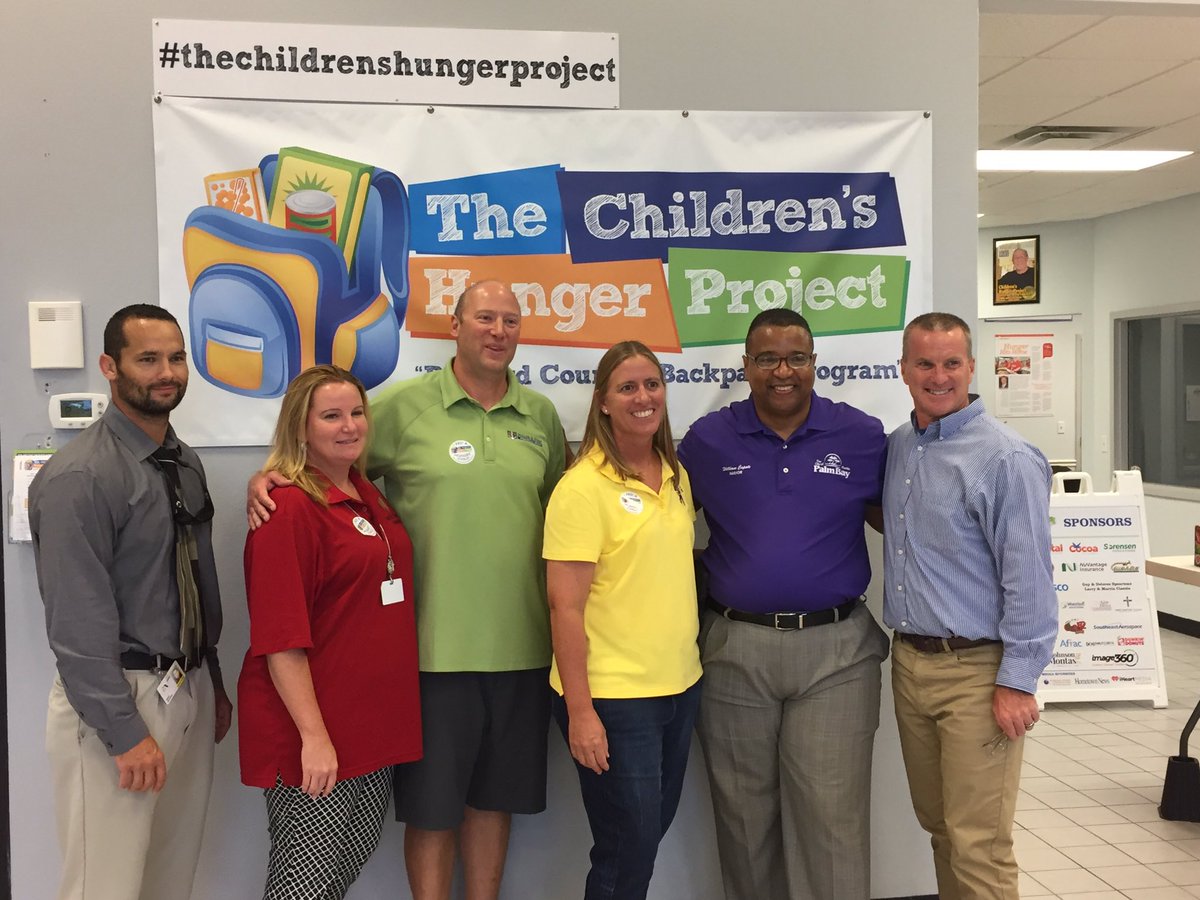 PalmBayEl's tweet photo. Spent the evening with Palm Bay Mayor packing food at The Children's Hunger Project!! @PalmBayEl @CityofPalmBayFL #childrenshungerproject https://t.co/jTXxqlgYxo