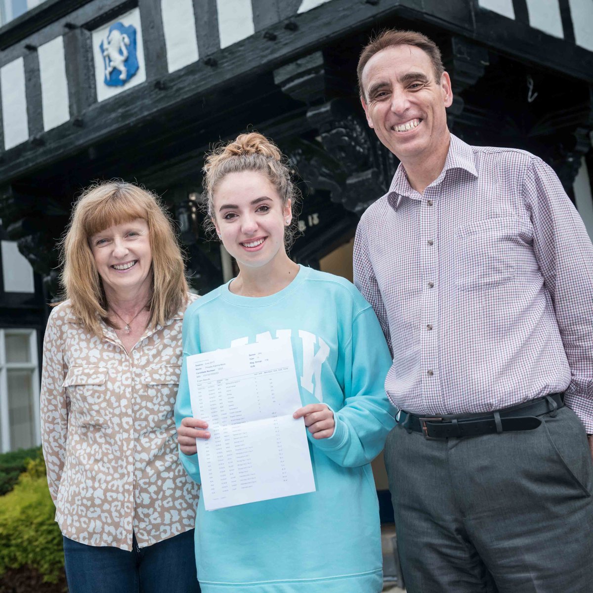 BridgewaterScho's tweet photo. Fantastic atmosphere here today for GCSE results. Lovely to see so many happy faces (and proud parents!). ❤️https://t.co/ZaWYUXQVZk https://t.co/DBpXXCQ9lo