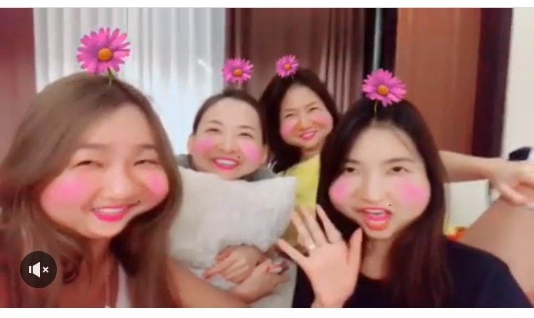 Utommm's tweet photo. maghihiwalay pero walang iwanan π
#BESTSISTAR #SISTAR #ForeverWithSISTAR https://t.co/NqWI9M91gg