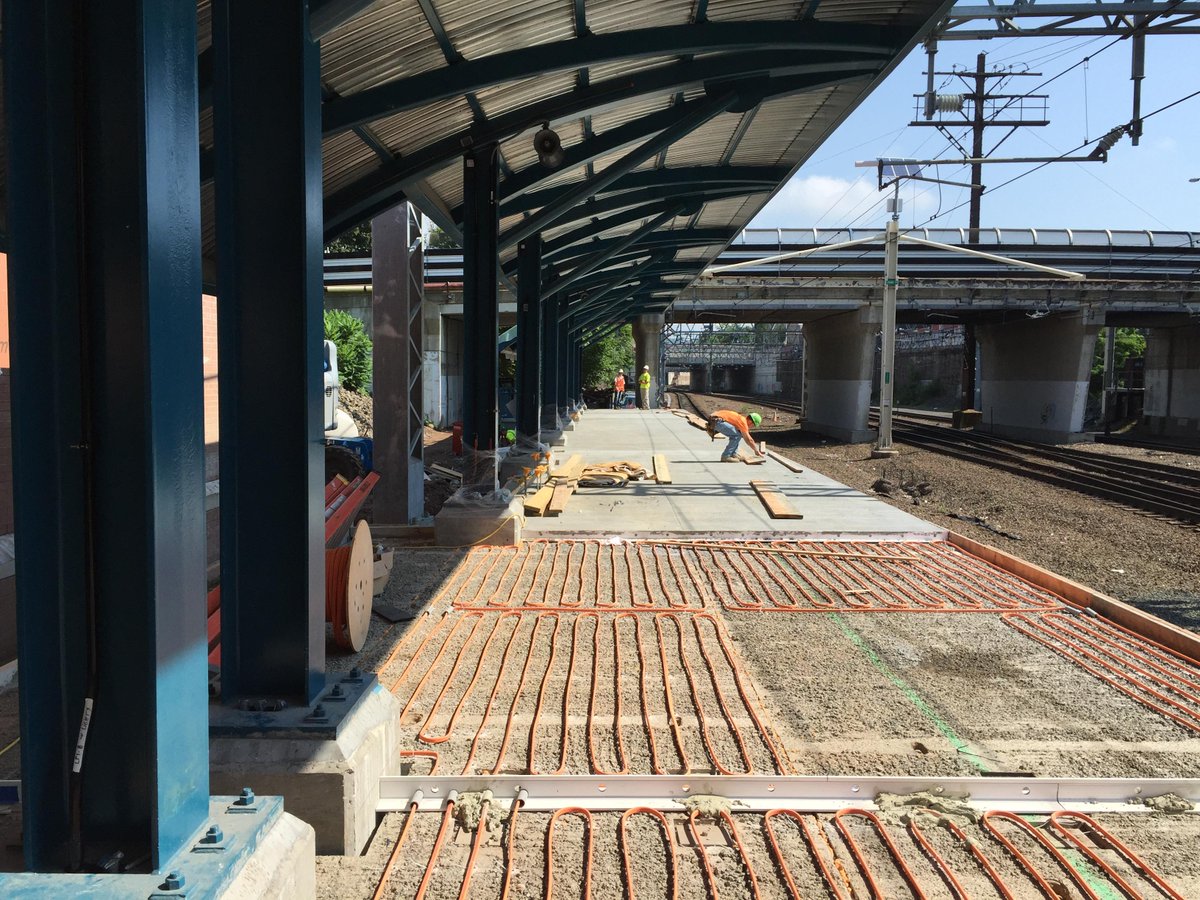 NHHSRail's tweet photo. New #statestreetstation photos on website. Here's the newly installed #snowmeltsystem on platform! https://t.co/GPcvw1yiOL for more pics! https://t.co/phZmbwVCVN