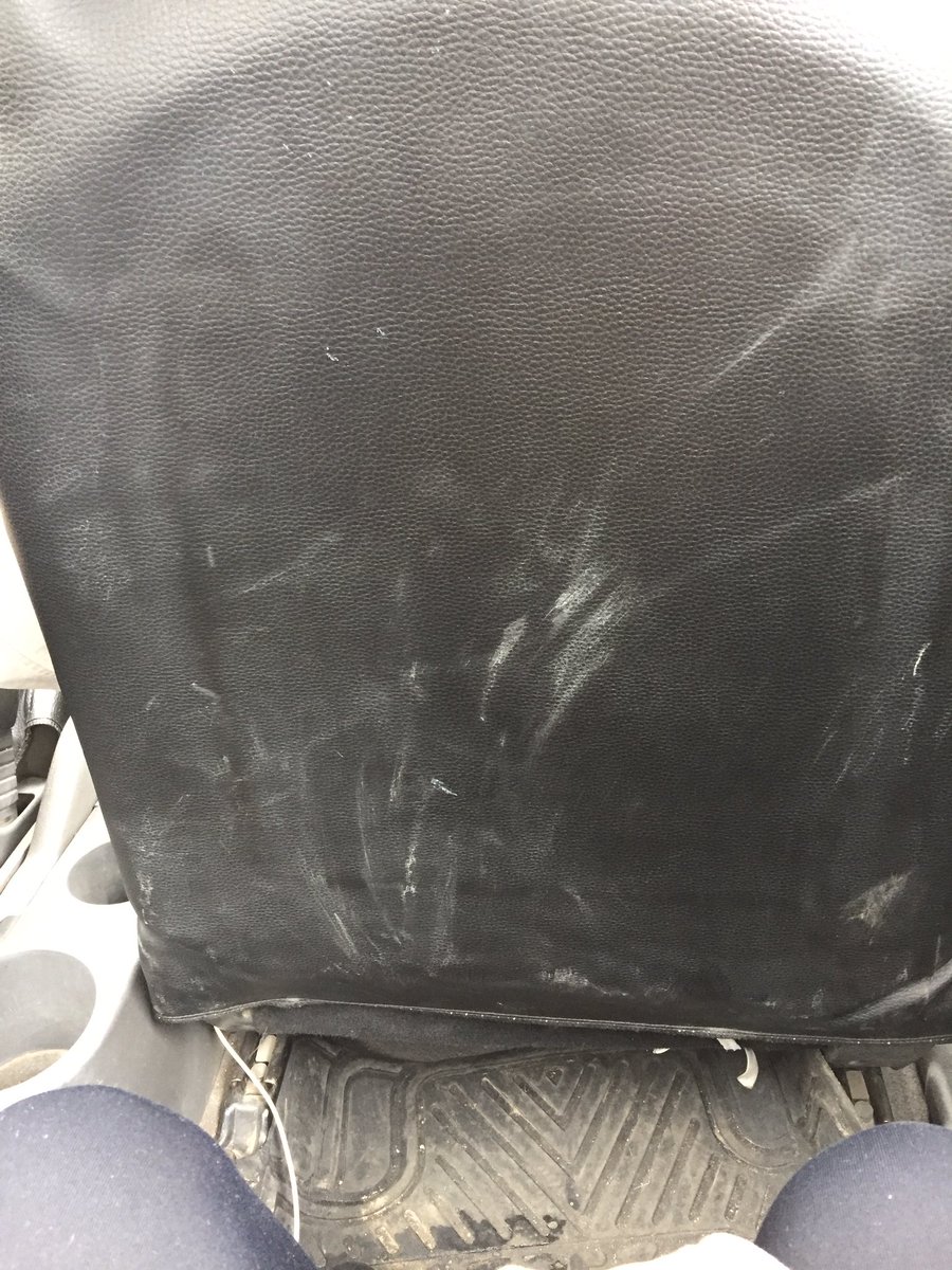 OutputVar's tweet photo. @Uber Este es su Servicio #UBerX?!!! Que clase de parametros de filtros tienen?! Llevan personas o carga? #Desagradable #UberPeru https://t.co/zVOlmE9QTg