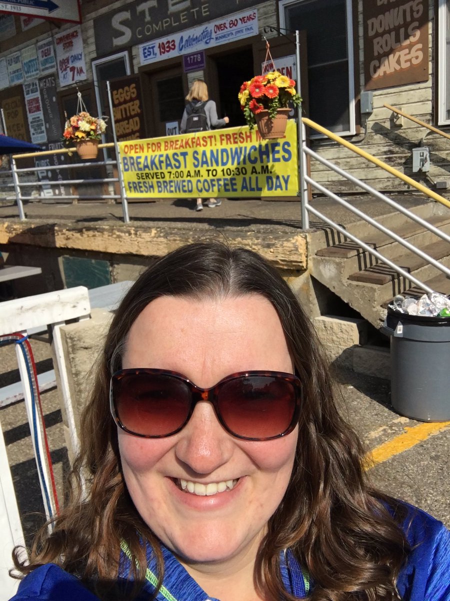 RissaBel's tweet photo. @PioneerPress #statefairhunt https://t.co/9YXcC7L14H