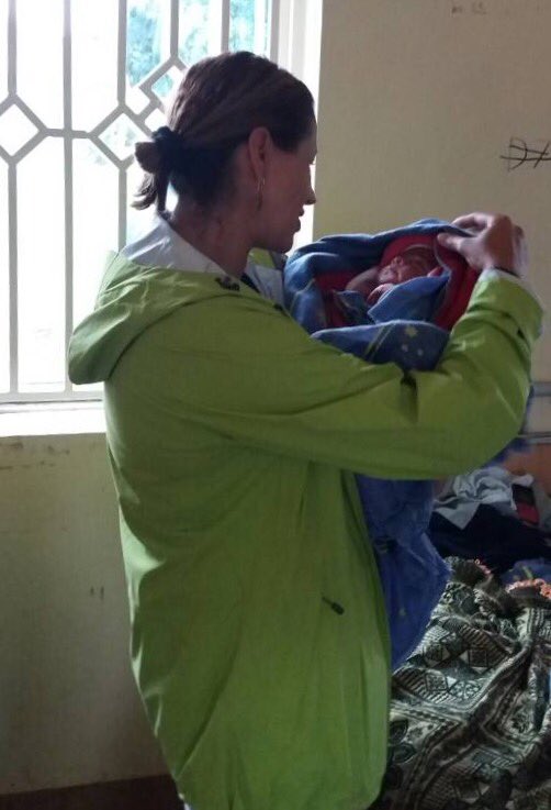 DignaSimone's tweet photo. Doing what I love the most. Holding a newborn baby in Uganda #MSDFellows @MSDInvents https://t.co/bNARtJdcA3