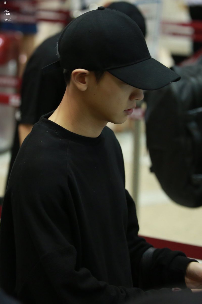 ALLFORYEOL_'s tweet photo. #chanyeol
170824 GMP https://t.co/EYerVwWXKM