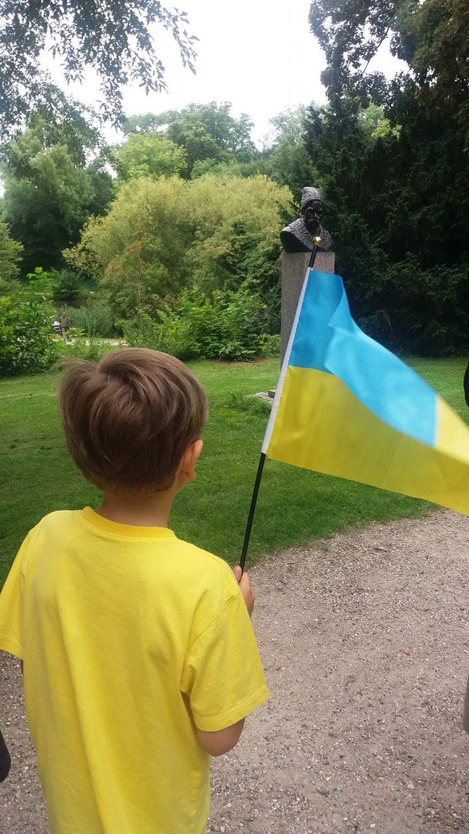 ArtemVladymyrov's tweet photo. #ukrainians in #Copenhagen #Denmark celebrated #IndependenceDayUkraine #Ukraine26 https://t.co/L4J7UhZMdD