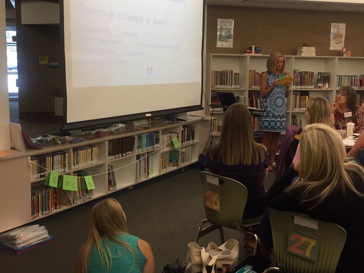 rachelmarker's tweet photo. Ts talk open/closed Number Lines and defend their placement of numbers. What could the❓be? #bridgesmath #BSD7chat #BSD7learns https://t.co/0nlwom4vKA