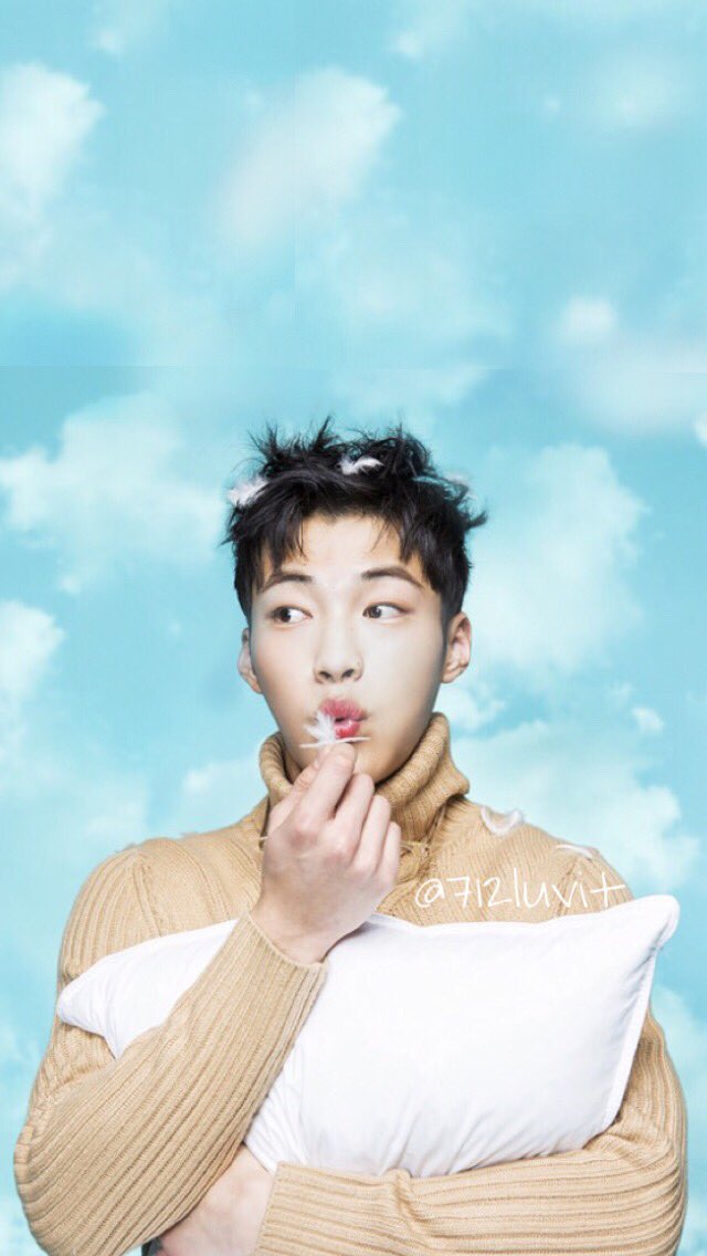 712Luvit's tweet photo. 계주가 쓰려고 만든 돤오빠 배경화면😍😍(ios ver.)(원본:제니스뉴스)
#우도환 #우도환_배경화면 #퍼갈땐_알티or마음 https://t.co/e9uEAzs8C8