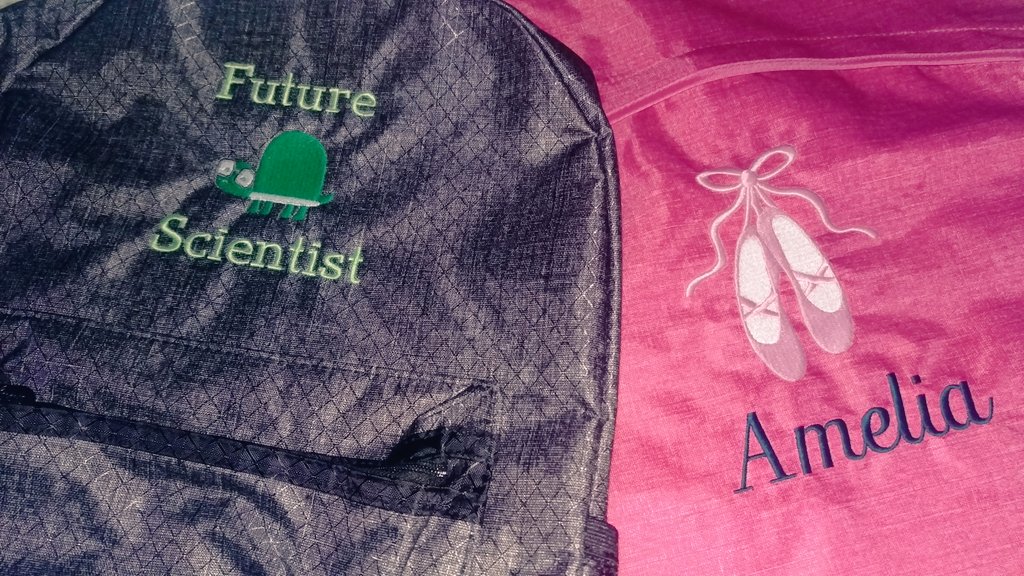 I love that <a href="/ThirtyOne/">Thirty-One</a> offers unique personalization to let my kids share their fun personalities! #31style #futurescientist #ballerina