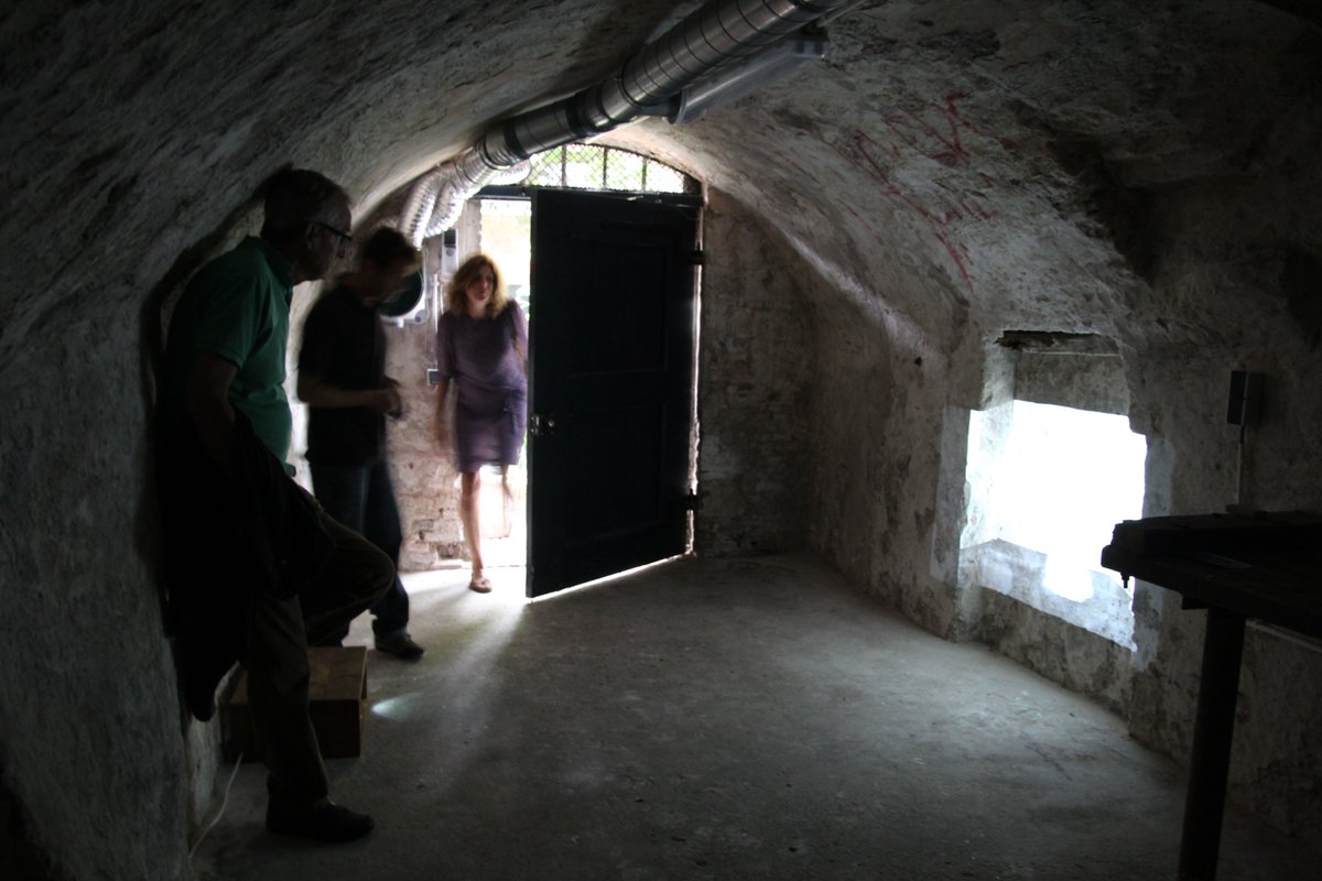 Beleef 3 weekenden lang actuele kunst in werfkelders <a href="/UtrechtDU/">UtrechtDownUnder</a>. Met op 3/9 #uitfeest een bijzondere performance. bit.ly/2w1jF9T