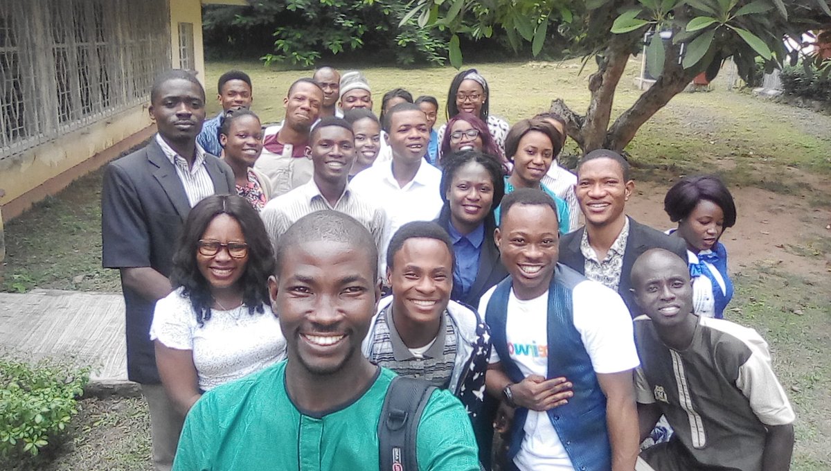 Areai4Africa's tweet photo. TODAY in Ibadan NIGERIA, @WeAreAreai TRAINED YOUTHS to become "EDUCATION FOR SUSTAINABLE DEVELOPMENT" Champions. #TeachSDGs #ESDMatters https://t.co/quVMYxotzu