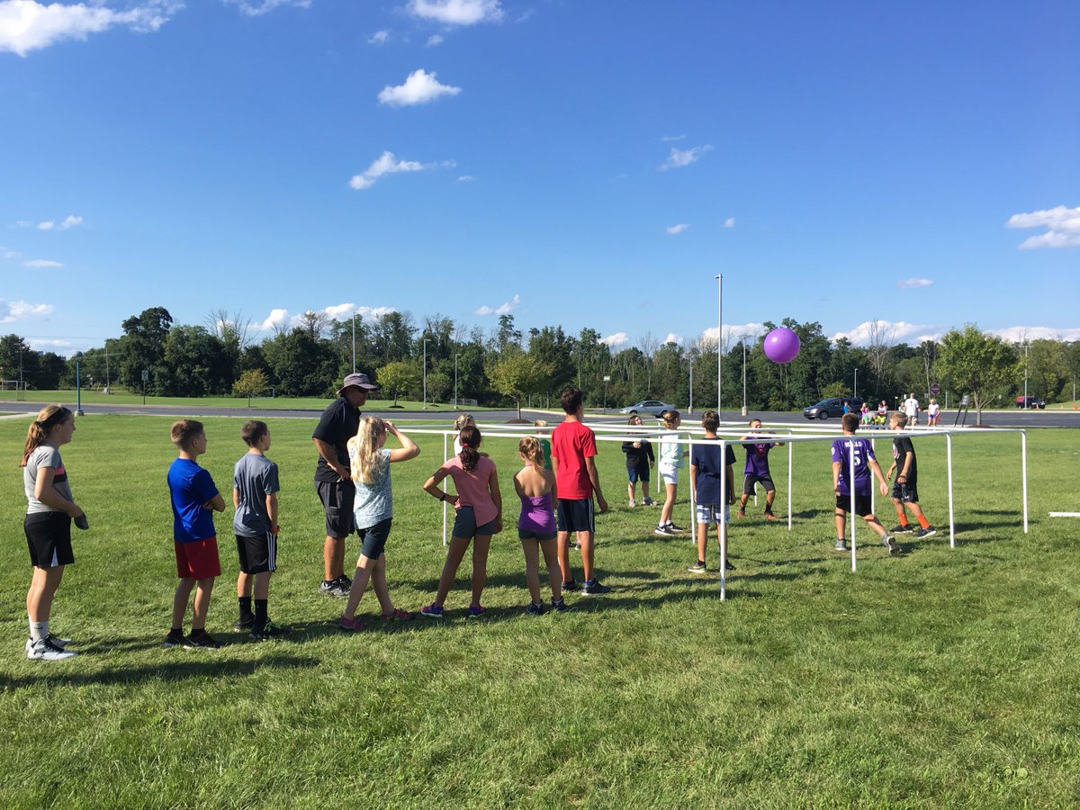 NMS_PolarBears's tweet photo. At Transition Day, Ss and Ts collaborated for some fun team-building activities! #nycsdstory #teamworkmakesthedreamwork https://t.co/P6fB9s0JM1