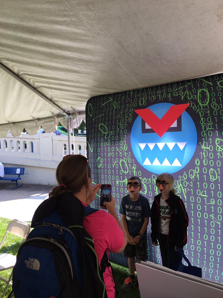 MNIT_Services's tweet photo. #CyberSafeMN at #MNSTEMDay2017. We're here at the #MNStateFair with @MNSTEMNetwork to promote #cybersecurity and #tech in MN! https://t.co/R16ux8urgt