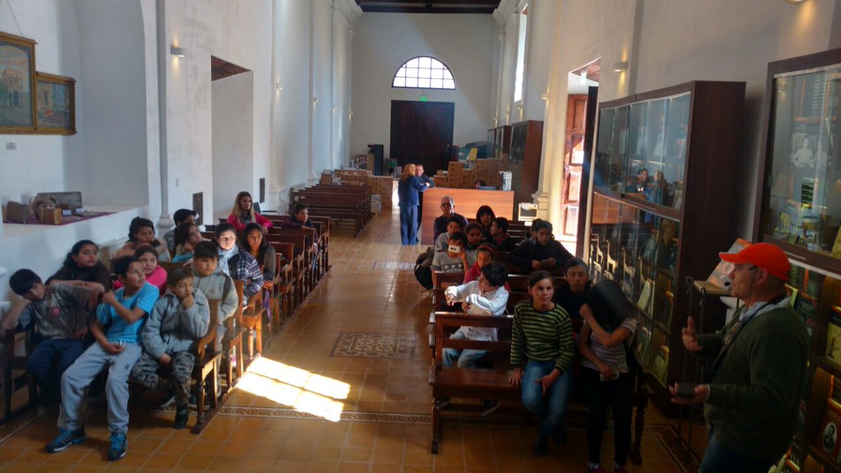 SanLuisLibro's tweet photo. San Luis Libro recibió la visita de la Escuela de Jornada Completa Nº438 Bernardino Rivadavia, de la localidad de Nueva Galia. https://t.co/Brblon0PFT
