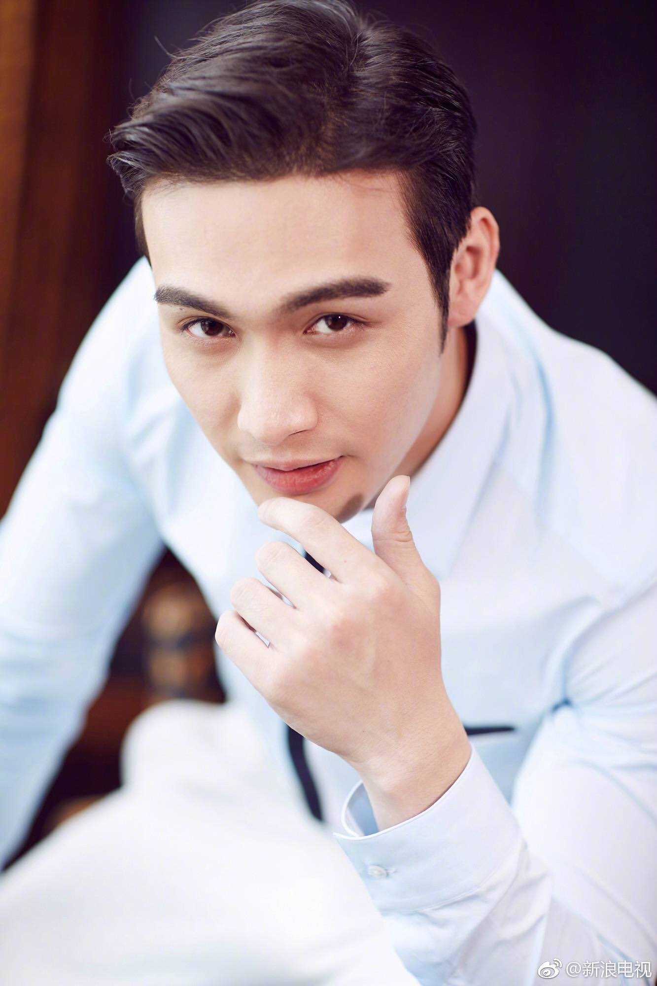 c-drama tweets on Twitter: "Zhang Bin Bin - interview photos with weibo