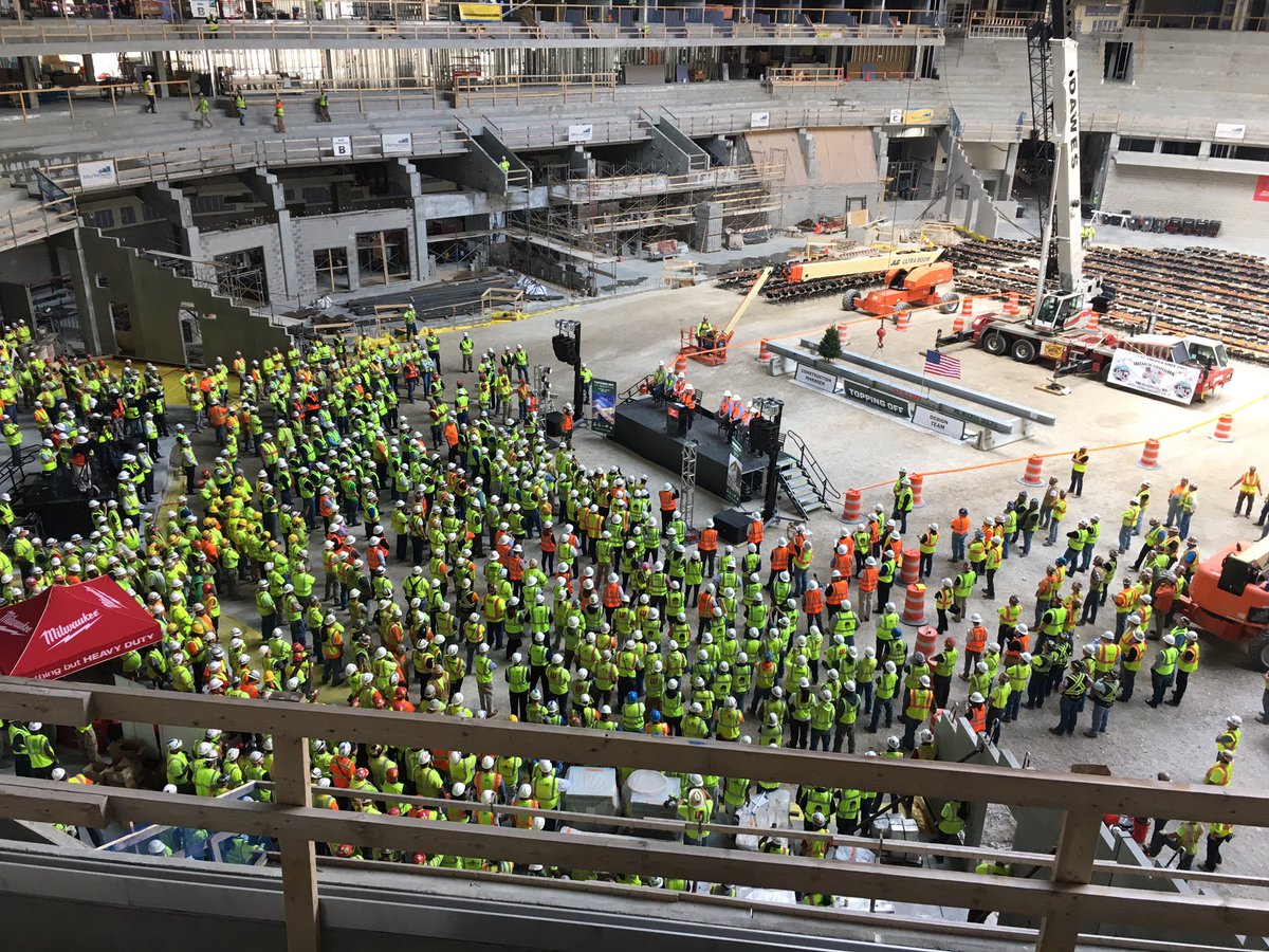 bridget_kraus's tweet photo. Topping off! @Bucks @MortensonWI @DerekCunz @JPCullen1892 https://t.co/puHldlZn00