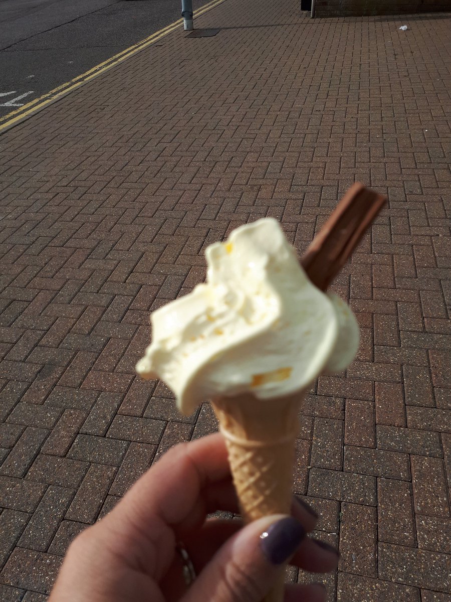 RachDSpence's tweet photo. Thank you @greateranglia for my yummy ice cream from @ESSEX_ICECREAM https://t.co/0aakoqvafv