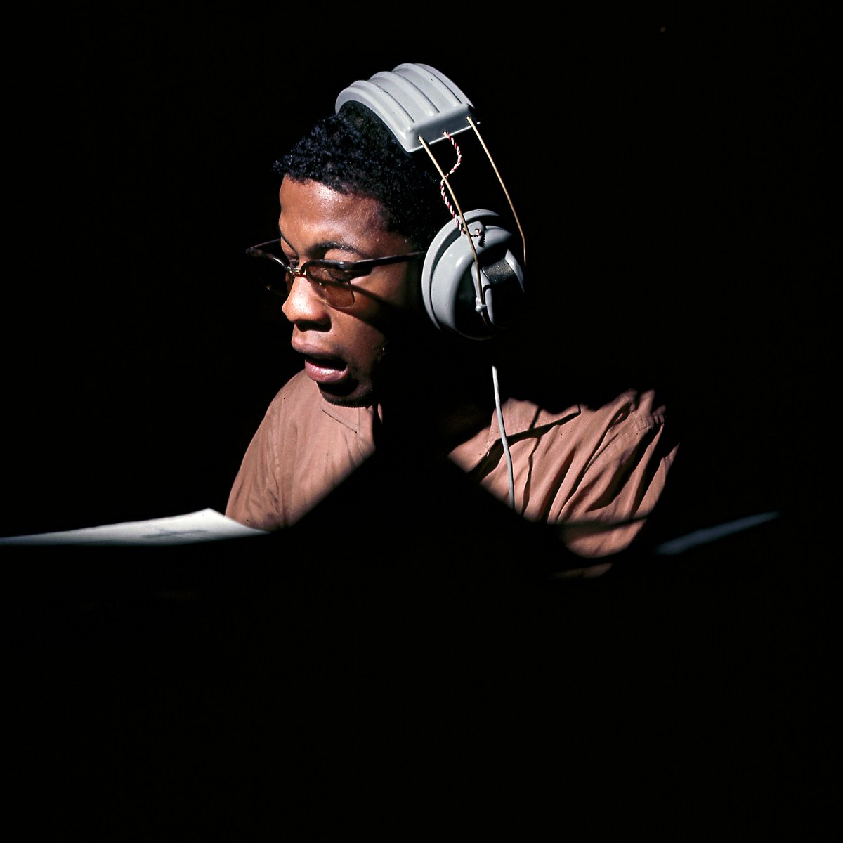 #HerbieHancock on #ThePrisoner "a concept album on the struggle for civil rights. a record that's close to my heart" bluenote.lnk.to/Herbie-Prisoner