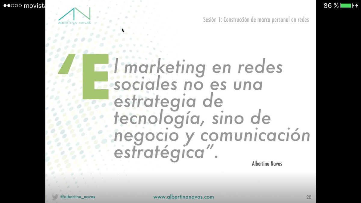 VanGarBar's tweet photo. #BenchmarkDMC17 con @albertina_navas el marketing en redes no es estrategia tecnológica sino de negocio y comunicacional https://t.co/97IZzylAJ3
