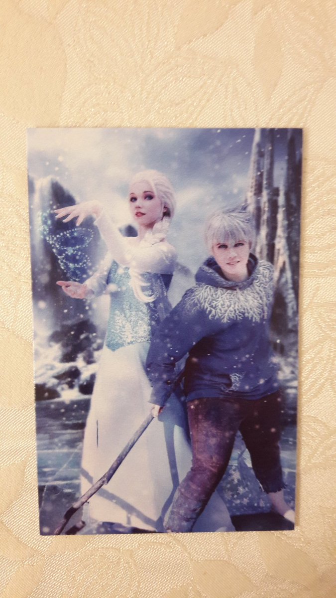 SeraphLife's tweet photo. Our new #coscards arrived!! And we love them *0*
You can get one the first time on Connichi next month~

#cosplay #elsa #jackfrost #jelsa https://t.co/PuWCE3SZAz