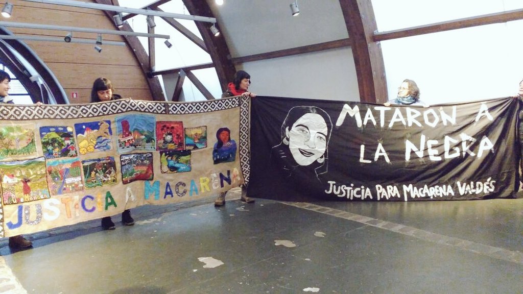 RevCaminando's tweet photo. Queremos justicia para #MacarenaValdes luchadora social. Los #Pueblos exigen dignidad.
@rsumen @Mapuexpress @kvrruf  @rvfradiopopular https://t.co/17Fdtm445C