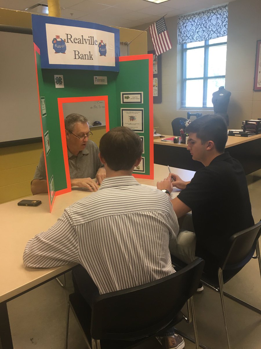 cornerhs_cte's tweet photo. Thanks to our FACS teacher, Mrs. Grissom for coordinating a real life Reality Check for our students to learn how to budget. #jacketpride https://t.co/dhEE4VaE2P