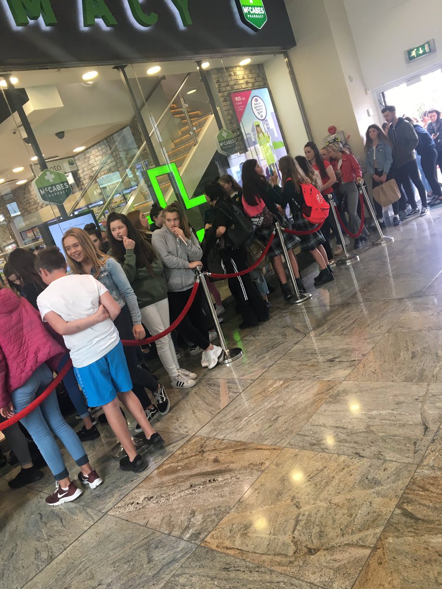 DundrumTC's tweet photo. Queue to see @Charlottegshore @McCabesPharmacy to launch #Flique https://t.co/cUYQVd423n