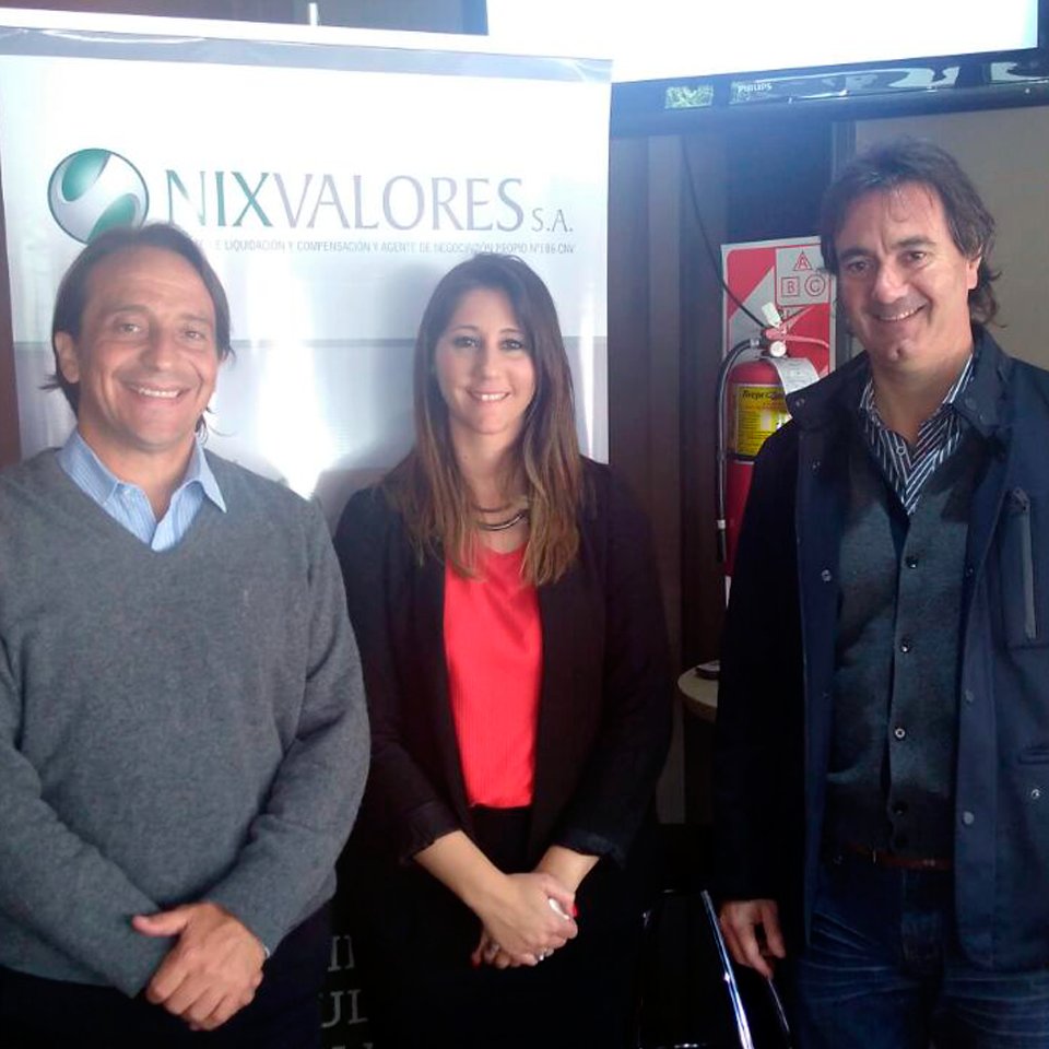 aderpemza's tweet photo. Participamos de un nuevo Desayuno de Trabajo junto al asesoramiento empresarial de @nixvalores #AderpePyme - https://t.co/oYrjtgPmC4 https://t.co/kQysO3hnuo