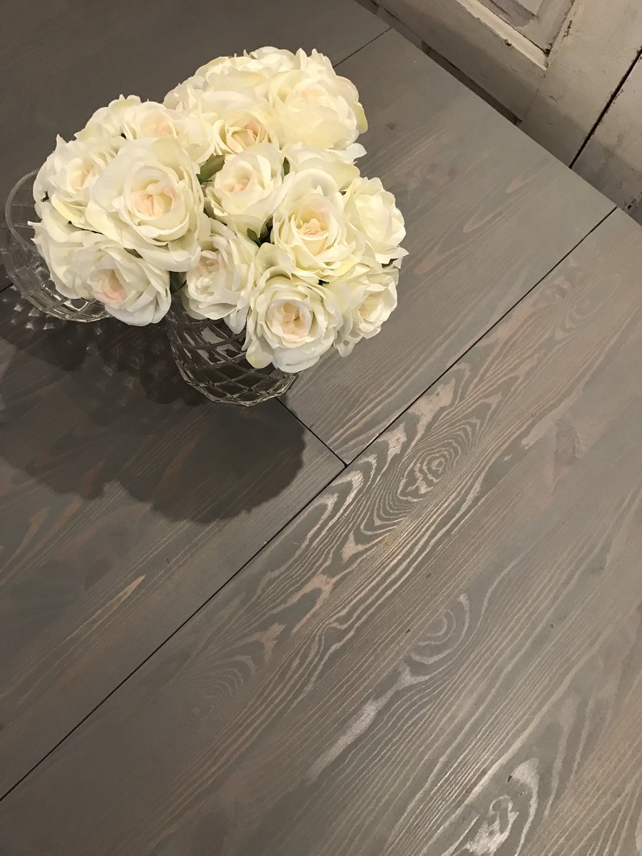 Pure Boutique tweet media