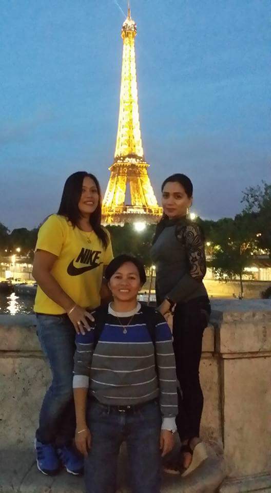 RcRubylyn's tweet photo. In paris with this 2 lovely ladies makes my dream come true and makes me happiest ever #eiffeltower paris france europe https://t.co/RAAaE6MMD9