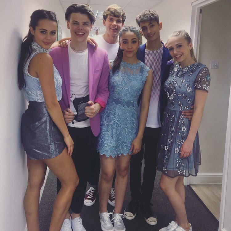 If anyone wants to be a descendants squad with the rest the lodge cast @ me if interested