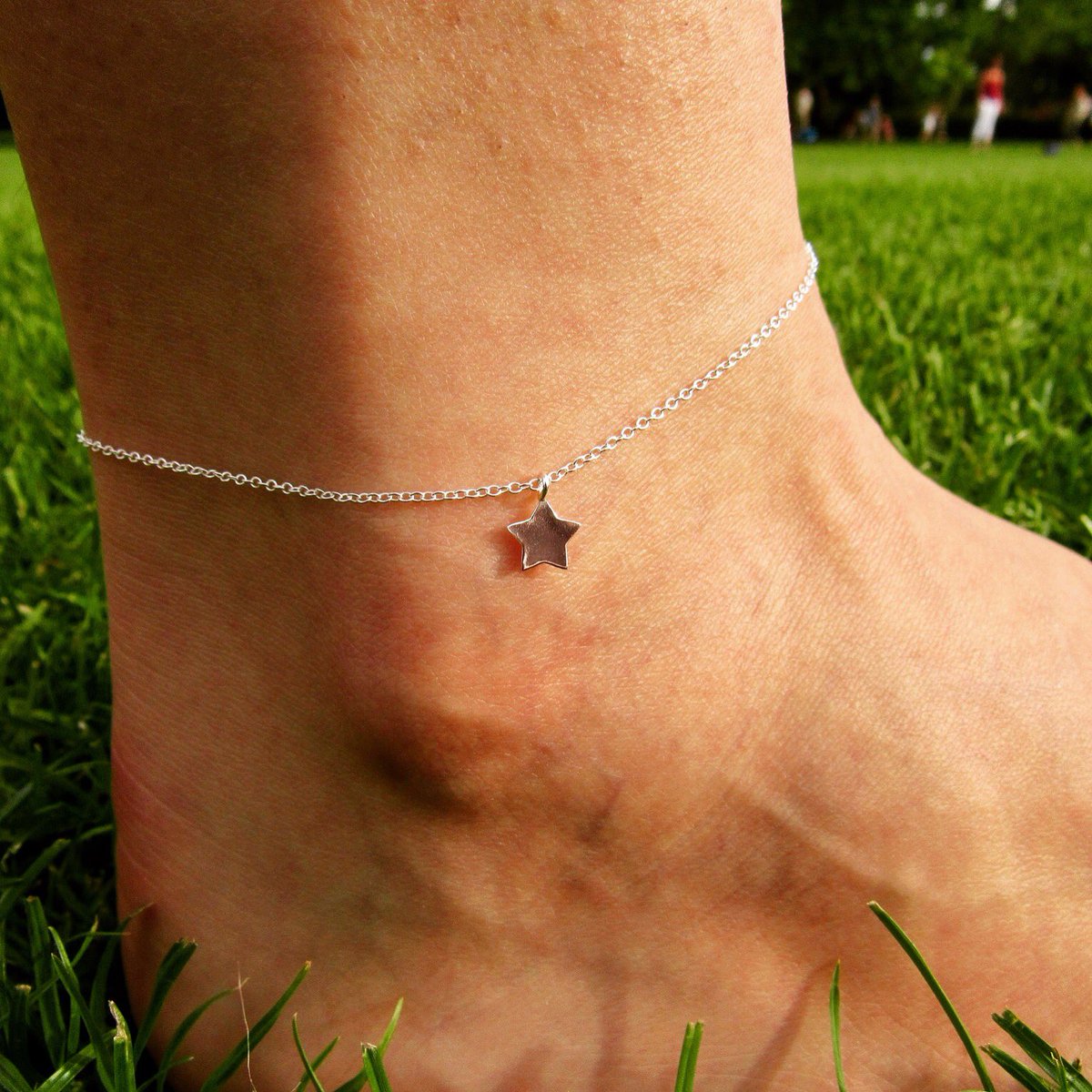 Armaitishop's tweet photo. Get your #NottingHillCarnival style together with this little beauty ❤️ Sterling Silver &amp; Allergy Free from https://t.co/iTg9FXs5YC #anklet https://t.co/7jHYgANr4W