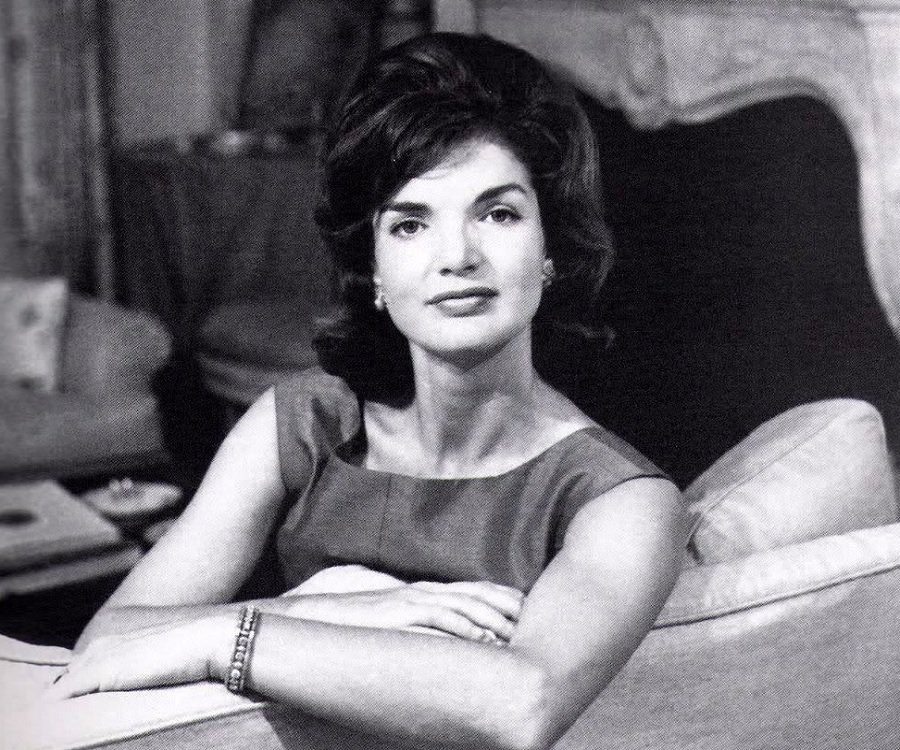 FashionFirstSEA's tweet image. Jackie Kennedy Onassis  #TBT "We should all do something to right the wrongs that we see and not just complain about them."