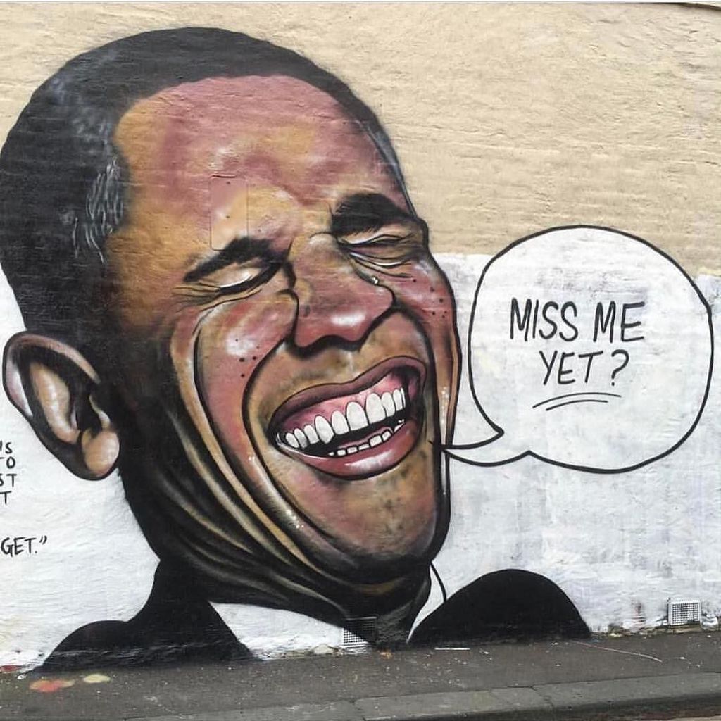 SquadGoalsTV's tweet photo. We miss you tremendously #trump #obama https://t.co/XCBLdB1lIQ https://t.co/Am6L2Z7xVm