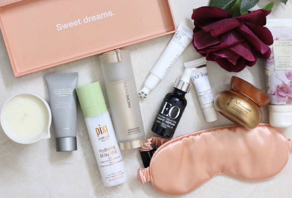 TreetsUS's tweet image. Add our Relaxing Chakra’s candle to your nighttime beauty routine to be immersed in tranquility and relaxing scents.

📷: @makeupholicworld