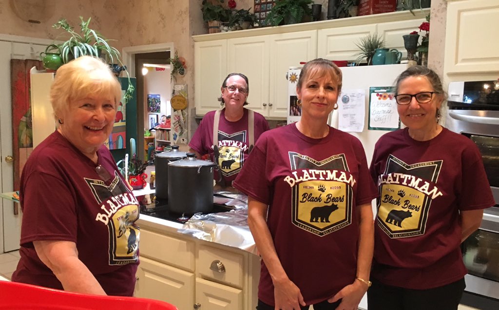 Kindercathie80's tweet photo. Lunch at Mrs. Blattman's. Best namesake ever! #blattmaninspired #blattmanplc @meganmcdougal @kariadams @madelynnmiller https://t.co/jGPjwSy51f