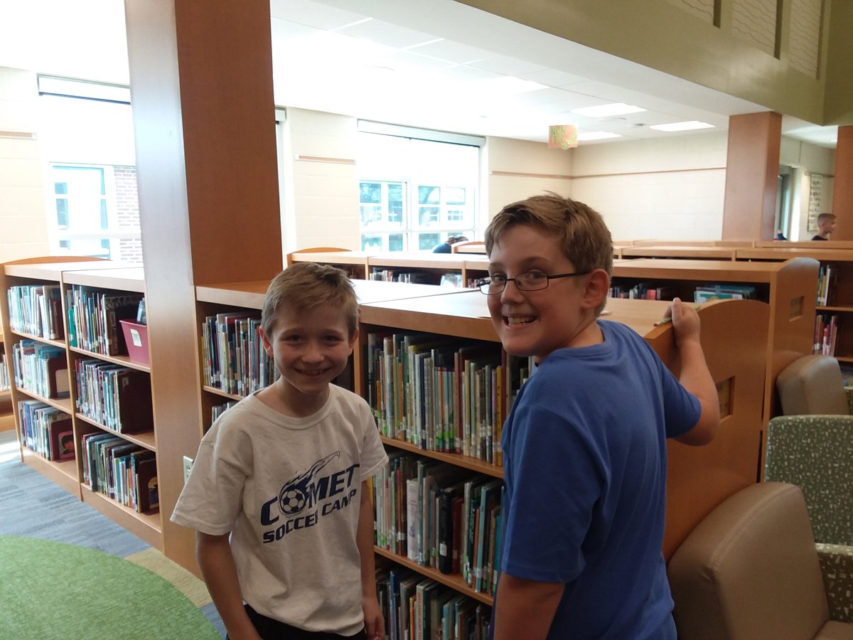 pmsdlibrary's tweet photo. So much fun having Pequea students get back in library mode with a scavenger hunt. @pennmanor #PMBack2School https://t.co/swEexquWJG