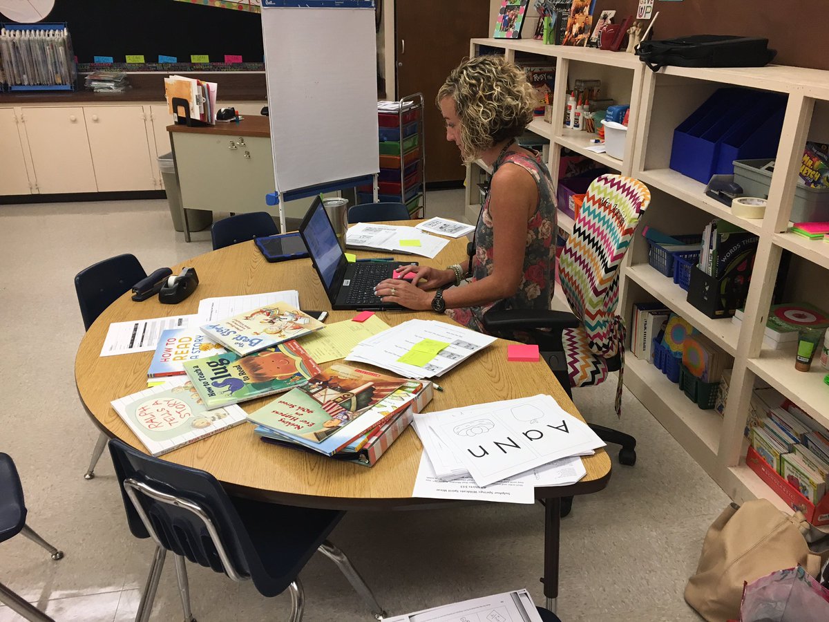 LaciraeRagan's tweet photo. I had a great morning at Bowie with literacy support and @karla_brown5! You ladies rock!! #bowie #Sulsprisd https://t.co/PRxQElaEtE