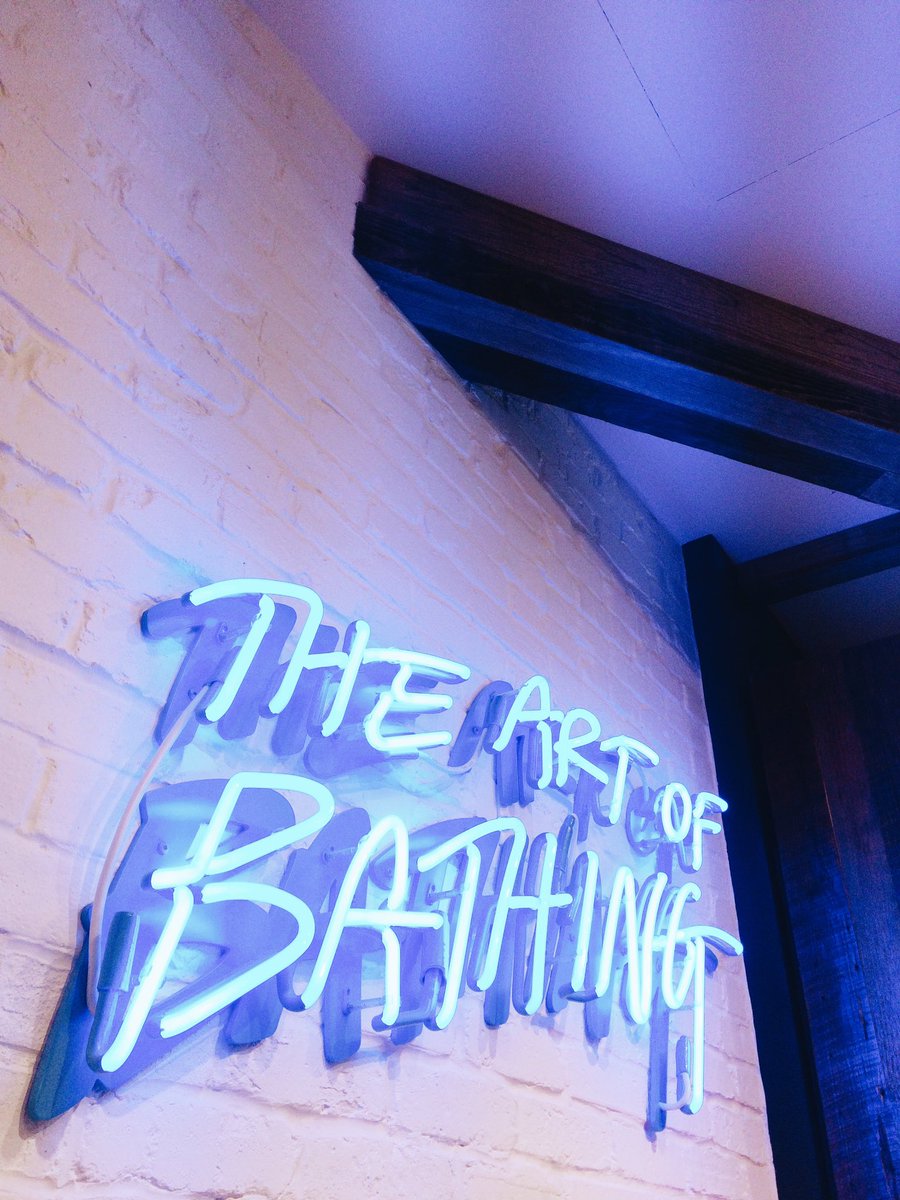 RandaSalloum's tweet photo. Get a peek at the newly renovated @lushcosmetics on @RobsonStreet on my IG stories! Store opens at 10AM today. #OpenForFizzness https://t.co/cLgGBKmr3K