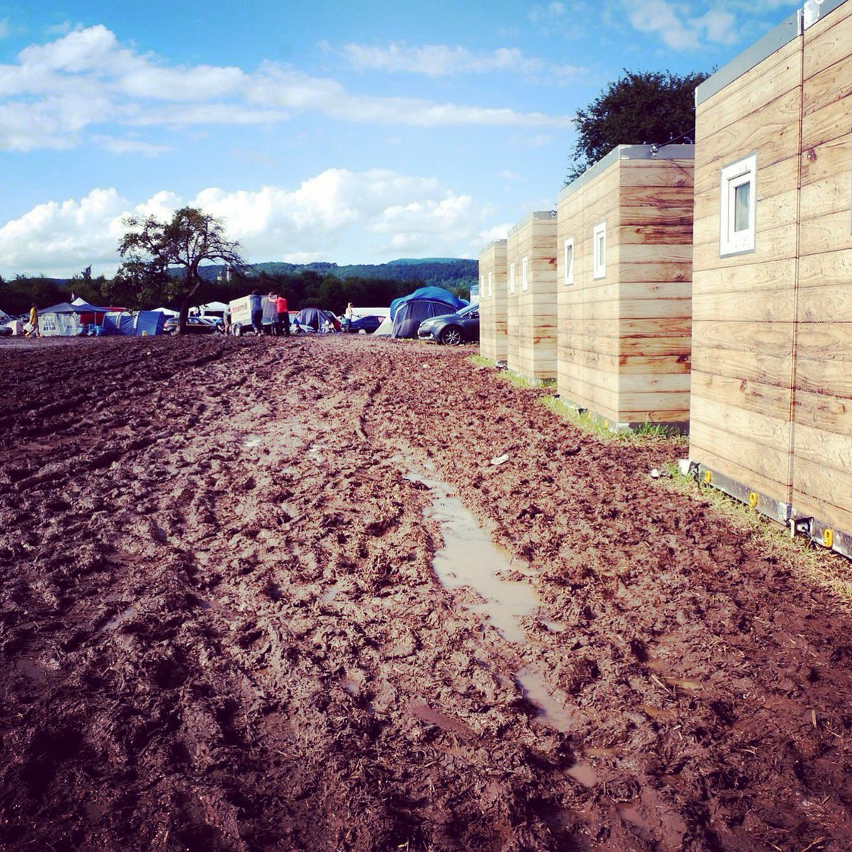 mymolode's tweet photo. Molonesia Island @openflair
___
#staydry #openflair2017 #of17 #festival #festivals #festivalhotel #startup #hotel #makecampinggreatagain https://t.co/dVT13lHLd0
