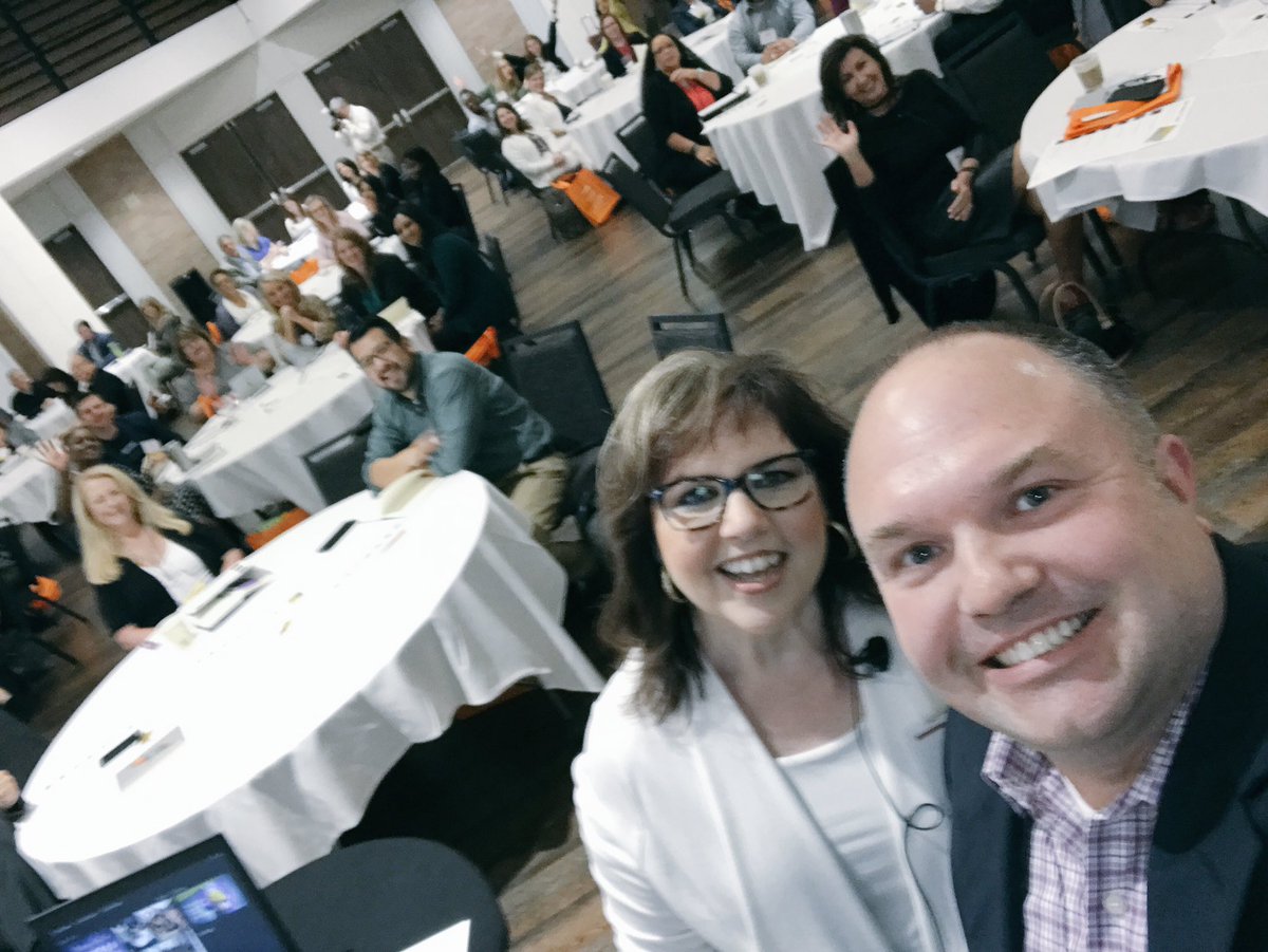 CodyBLoveland's tweet photo. What a great group of leaders! Thanks @atd @ATDDallas for hosting an amazing session! #SWLS2017 #adtdallas #alconcareers #leadership https://t.co/jKpGFdcTM4