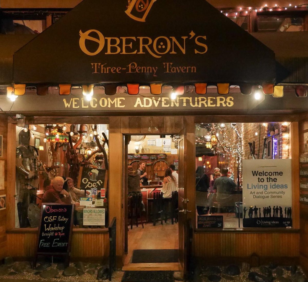 osfashland's tweet photo. Once more unto #Oberons tonight for "The Boar's Head: @UniversesNYC on Poetry" dear friends, once more https://t.co/0eCkffnxDE #UniSonOSF https://t.co/xVAswPc1K9