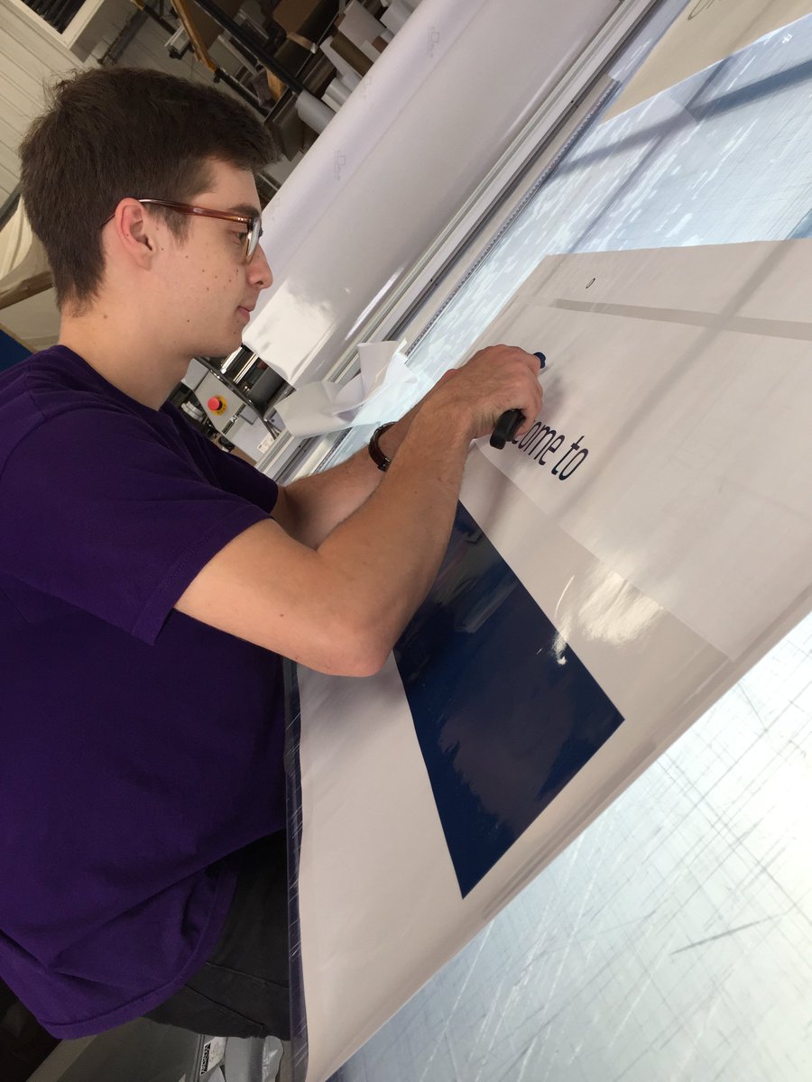 3Bdap's tweet photo. Check out Luke doing a spot of vinyl weeding! #PrecisionIsKey #vinyl #cut #print #3Bdap https://t.co/4FdnW1ENtG